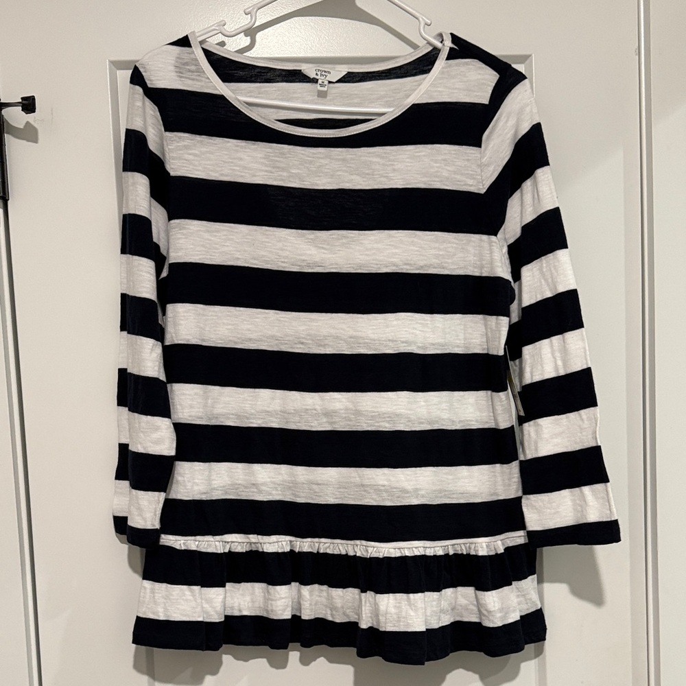 NWT Black and White Striped Long Sleeve Top Crown & Ivy